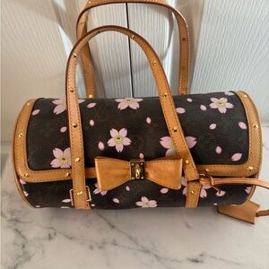 Elegant Floral Satchel with Bow Accent